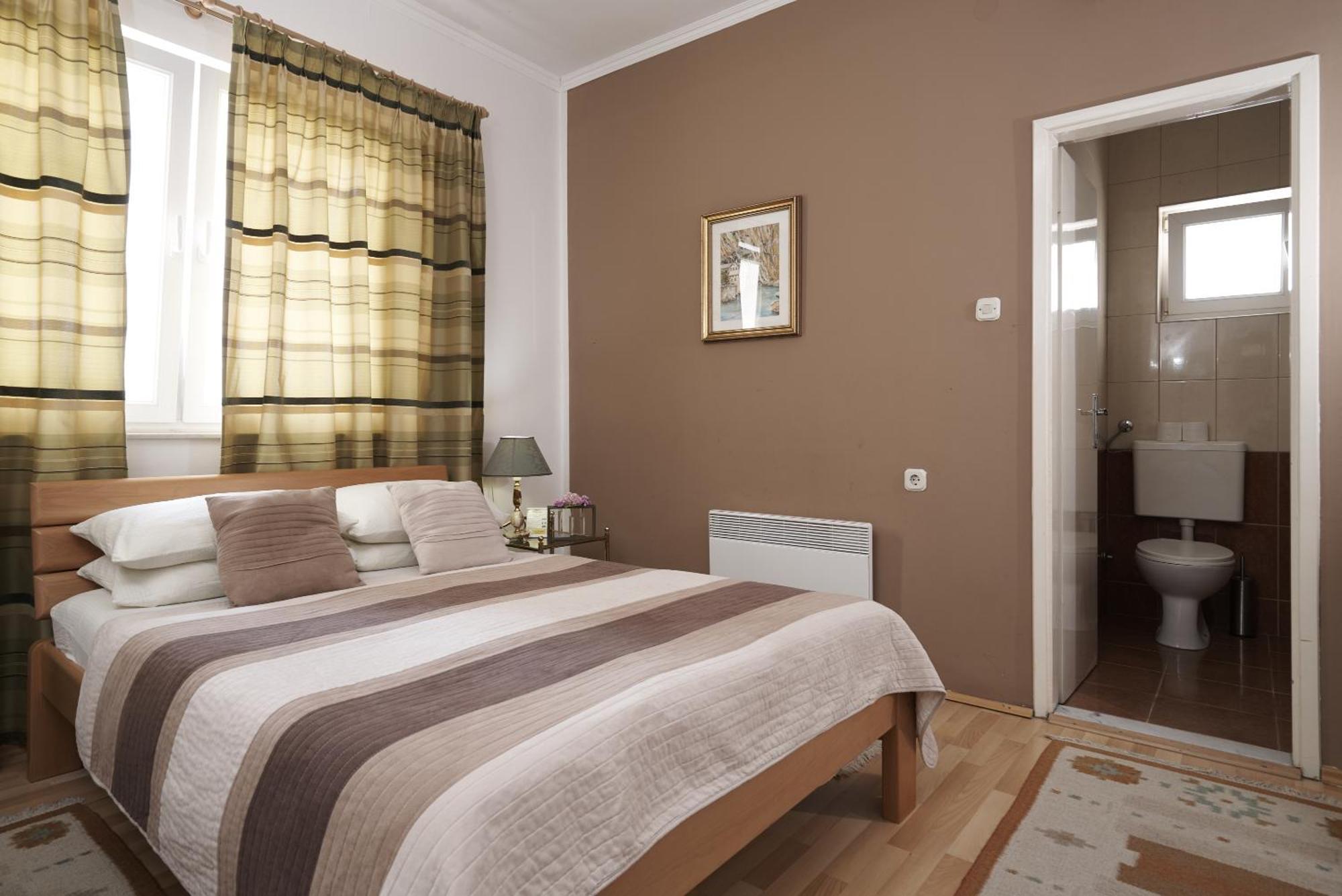 Pansion Rose Hotel Mostar Buitenkant foto