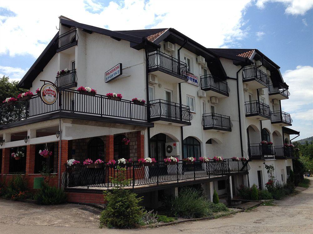 Pansion Rose Hotel Mostar Buitenkant foto