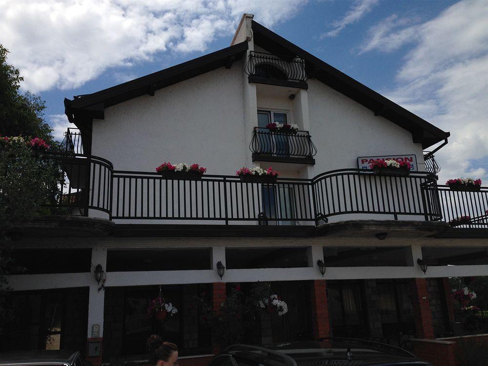 Pansion Rose Hotel Mostar Buitenkant foto