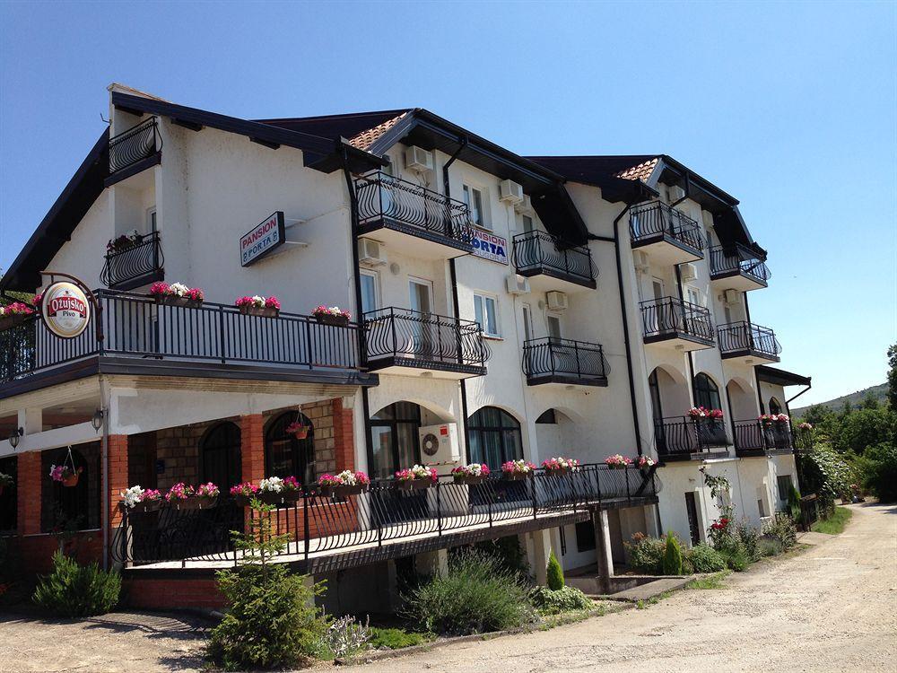 Pansion Rose Hotel Mostar Buitenkant foto