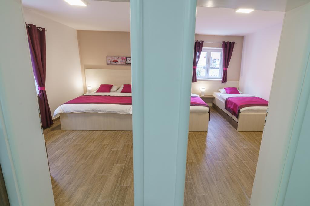 Pansion Rose Hotel Mostar Buitenkant foto