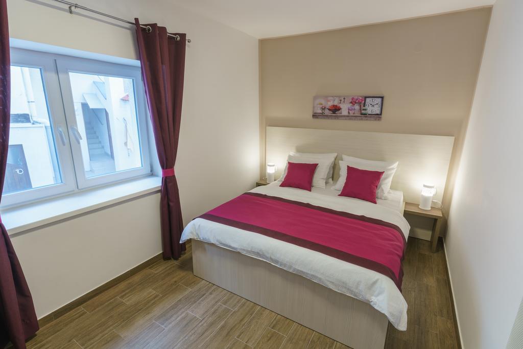 Pansion Rose Hotel Mostar Buitenkant foto