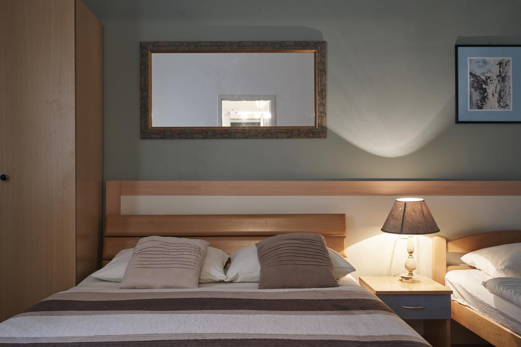 Pansion Rose Hotel Mostar Buitenkant foto