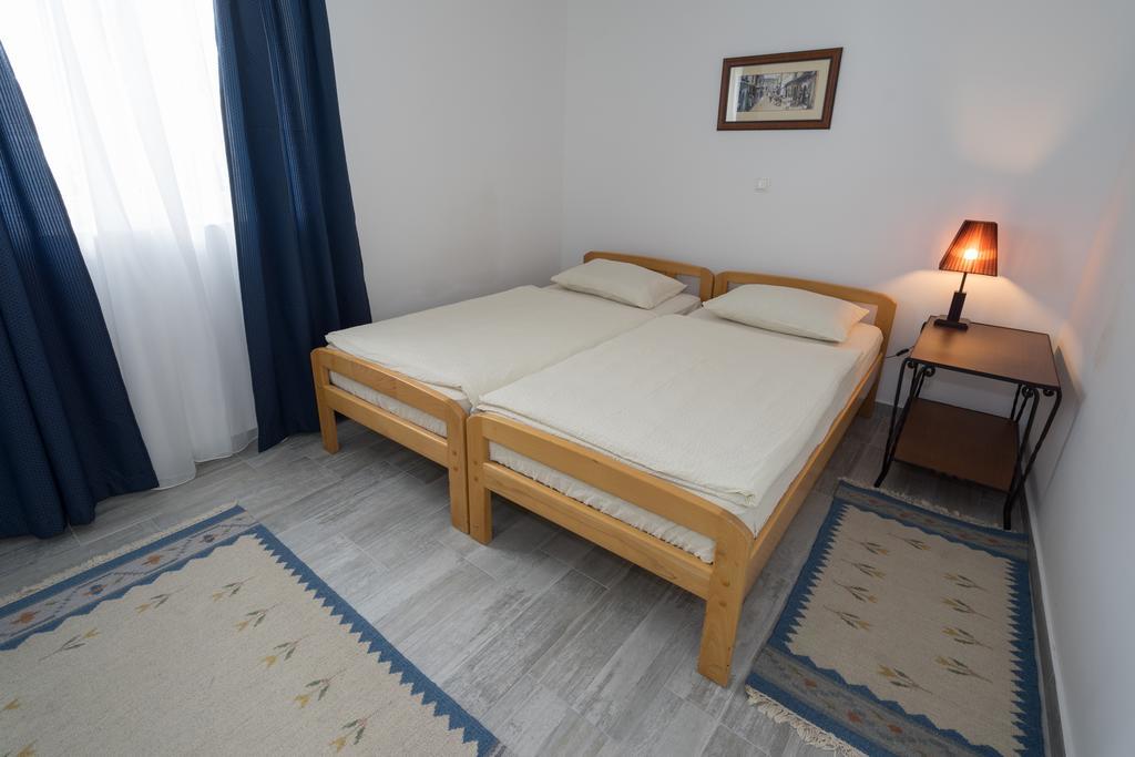 Pansion Rose Hotel Mostar Buitenkant foto