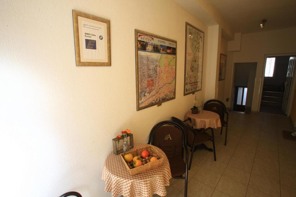 Pansion Rose Hotel Mostar Buitenkant foto